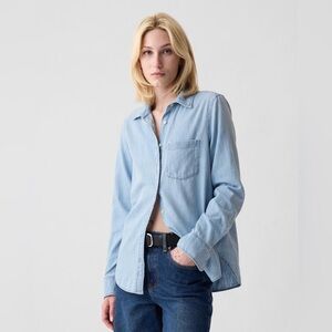 Gap Women’s Organic Cotton Denim Classic Shirt - XL